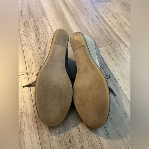 J. Crew suede tan lace up wedge heel women’s boots! Size 8 (9.5” long) - Picture 6 of 7